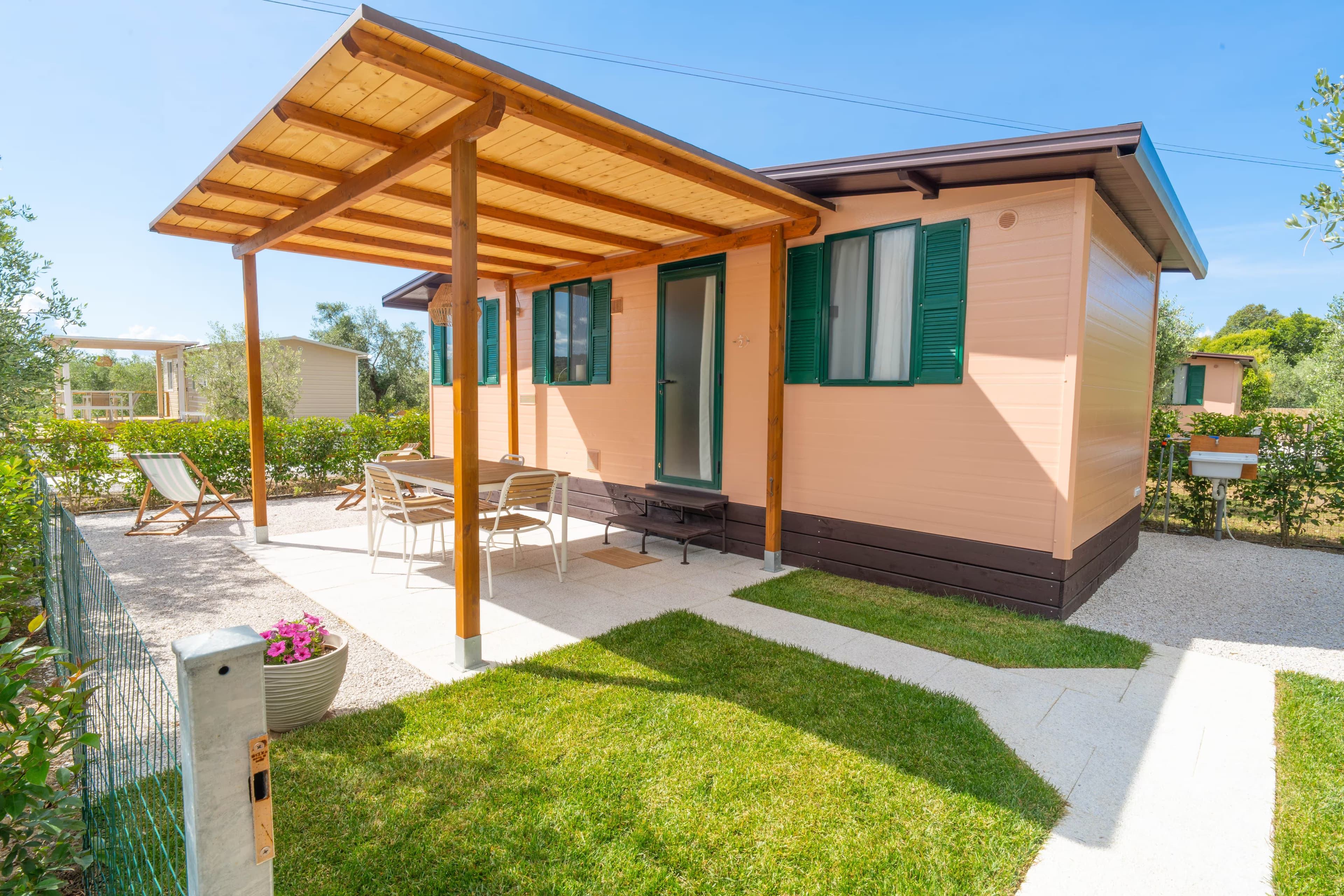 Casa vacanze bungalow Riotorto immerso in natura con spazi aperti
